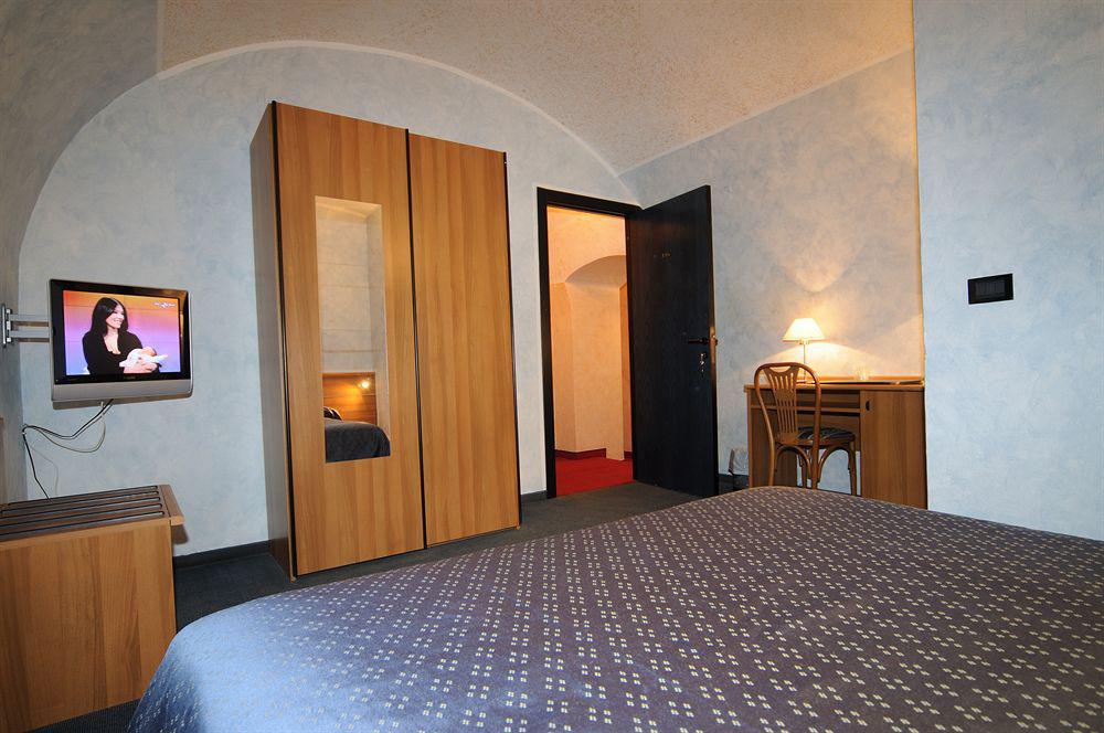 Hotel Europa Genua Zimmer foto